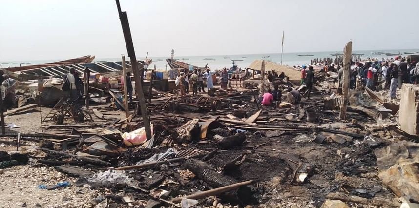 Incendie au quai de pêche de Mbour : Une trentaine de pirogues consumées