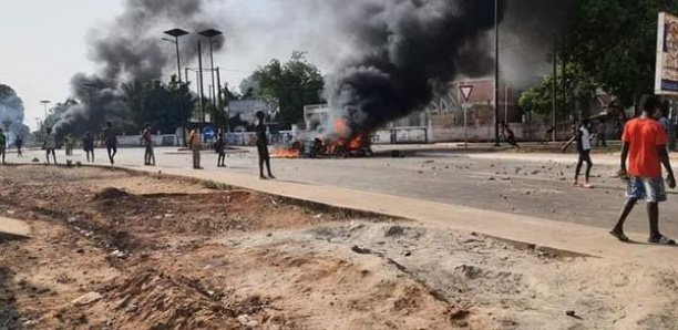 Manifs à Sédhiou : Un élève atteint par balle, le poste de gendarmerie attaqué
