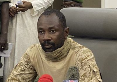 Le colonel Assimi Goïta officiellement investi à la présidence du Mali