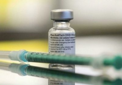 La course au vaccin rythme les quotidiens