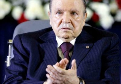 Décès de Bouteflika: Macky Sall salue la mémoire «d’un grand dirigeant africain»