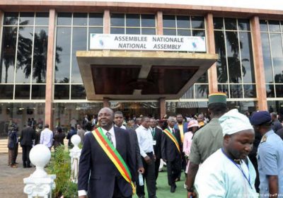 Le Cameroun veut reconstruire, mais sans bases solides