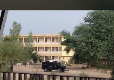 Échauffourées à l’université de Bambey : La police envahit le campus pédagogique, 9 étudiants interpellés, le portail du campus 2 brûlé
