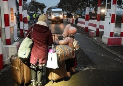 Guerre en Ukraine : la maire de Paris annonce le déblocage d’un million d’euros pour « les réfugiés ukrainiens à Paris »