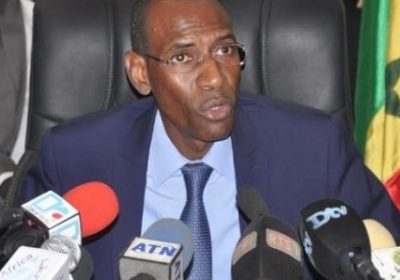 Salaires des fonctionnaires : Abdoulaye Daouda Diallo au front