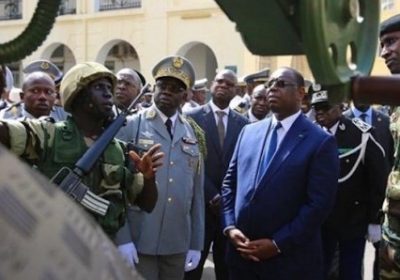 Crise politique : Macky Sall rencontre les chefs des Forces de défense et de sécurité