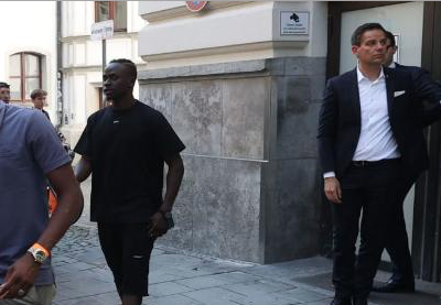 Mané a déjeuné avec Oliver Kahn le patron du Bayern Munich