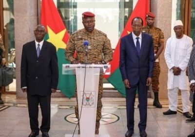 Burkina: deux ex-présidents et le putschiste Damiba appellent à la « cohésion » face aux jihadistes