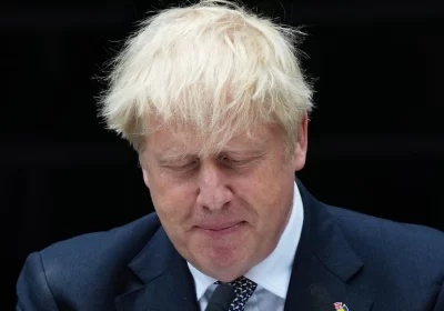 Boris Johnson jette l’éponge et annonce sa démission