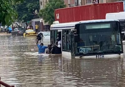 Pluies diluviennes à Dakar : Macky Sall déclenche le Plan ORSEC