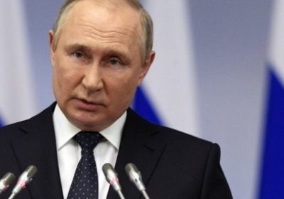 Ukraine: Poutine se retrouve dans une « situation incroyablement difficile », dit Biden