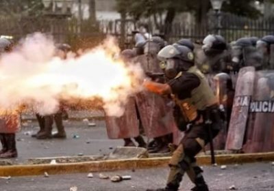 “Dina démissionne”: la tension monte d’un cran au Pérou, la présidente met la pression sur le Parlement