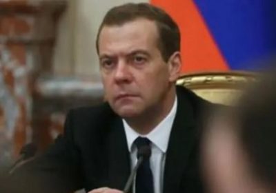 Medvedev clame que la Russie remportera “la victoire” et ira jusqu’aux “frontières de la Pologne”