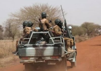 Burkina: une vingtaine de civils tués par des jihadistes présumés dans deux attaques