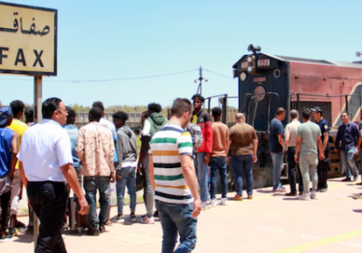 Tunisie: des migrants africains chassés de Sfax après la mort d’un Tunisien