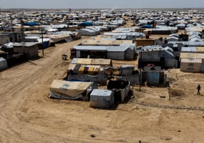 La France rapatrie 10 femmes et 25 enfants des camps de prisonniers jihadistes en Syrie
