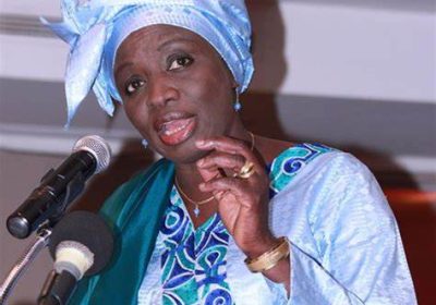 Les 4 étapes restantes selon Mimi Touré concernant la décision de Macky sur un 3e mandat