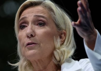 Benzema: Marine Le Pen critique Darmanin tout en accusant la star de…